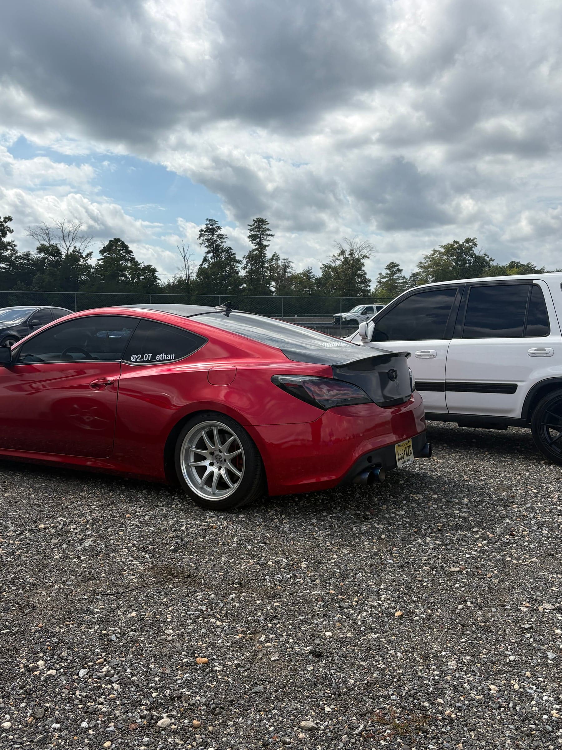 2011 Hyundai Genesis Coupe 2.0t photo 3