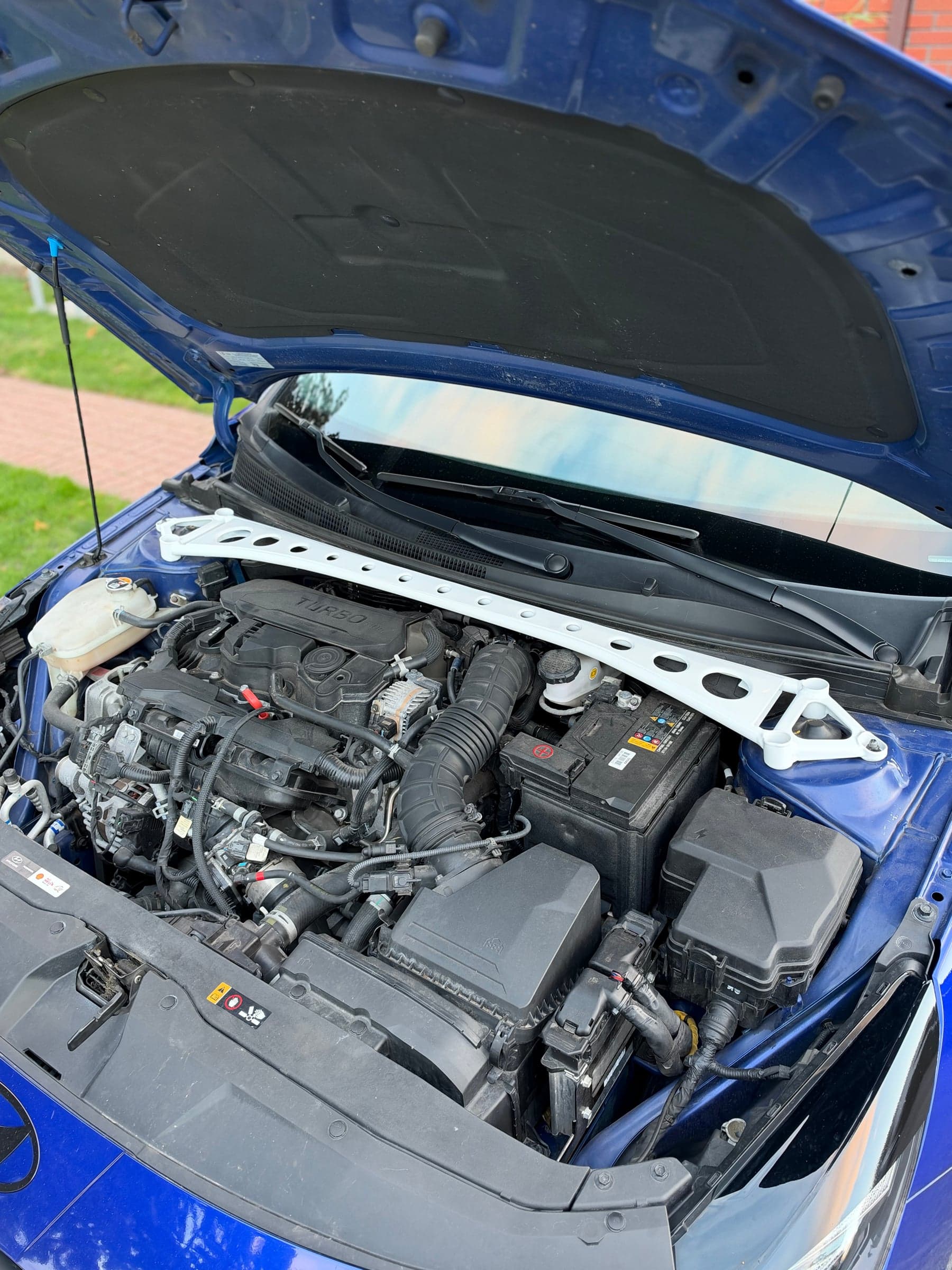 2023 Elantra N-Line photo 2